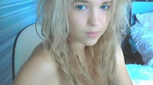 18 years girl blonde web cam