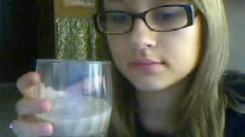 Hot nerdy blonde teen 18+ shows her ass and tits on webcam