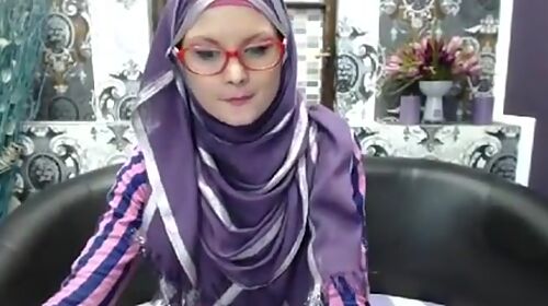 Super skinny college girl in hijab